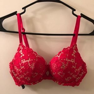 Victoria’s Secret Very Sexy Lace Push Up Bra